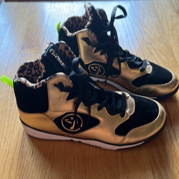 ZUMBA Energy Boom Cheetah High Top 9.5 - Picture 2 of 6